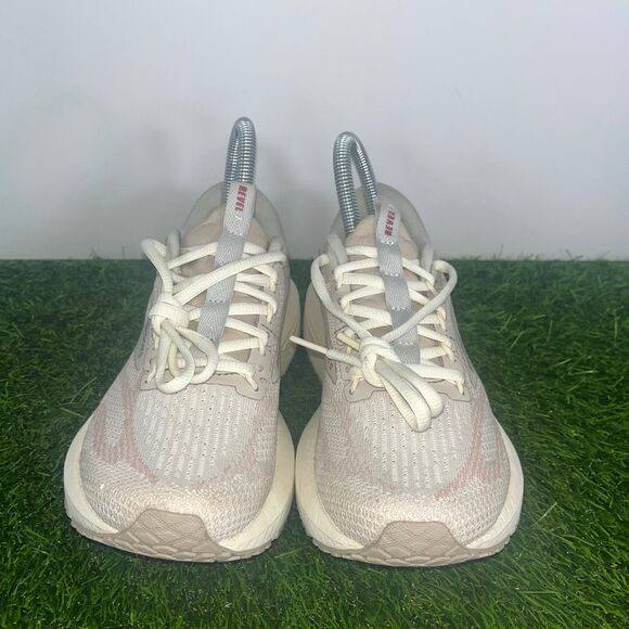 Brooks Women's Revel 7 Running shoes size 6.5 - Picture 3 of 8